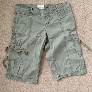 American Eagle Crop Pants